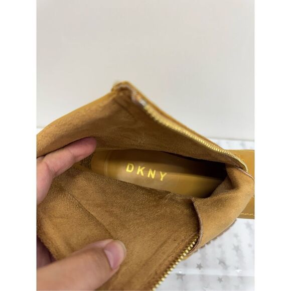 DKNY Booties Size 7.5 Mustard Block Heel Lug Sole Front Zip Boots - Picture 9 of 11